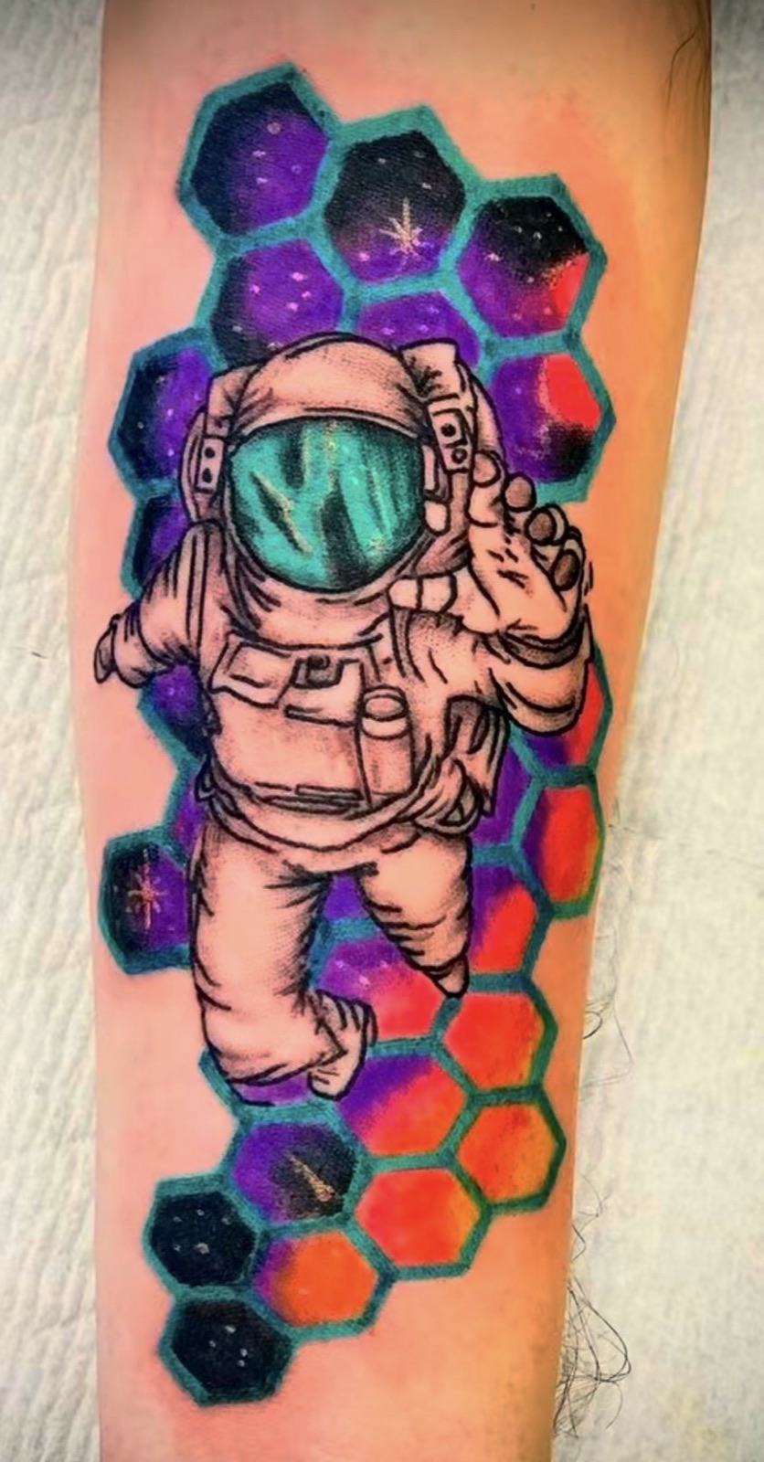 Color · astronaut & honeycomb