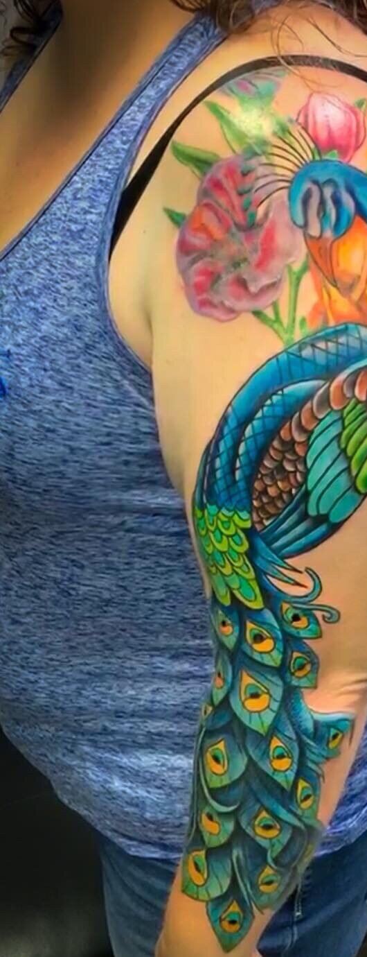Color · peacock half-sleeve
